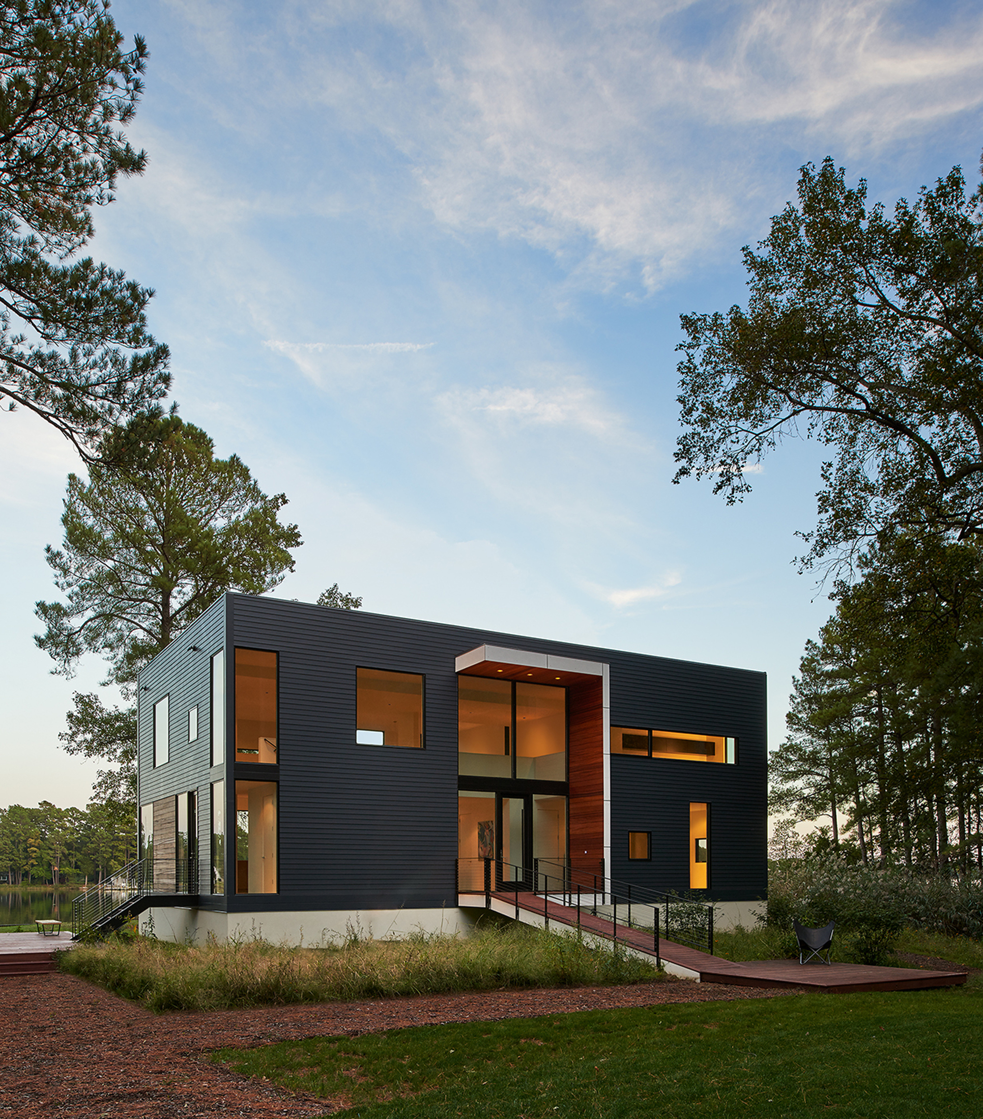 House on Solitude Creek  / Robert Gurney Architect
